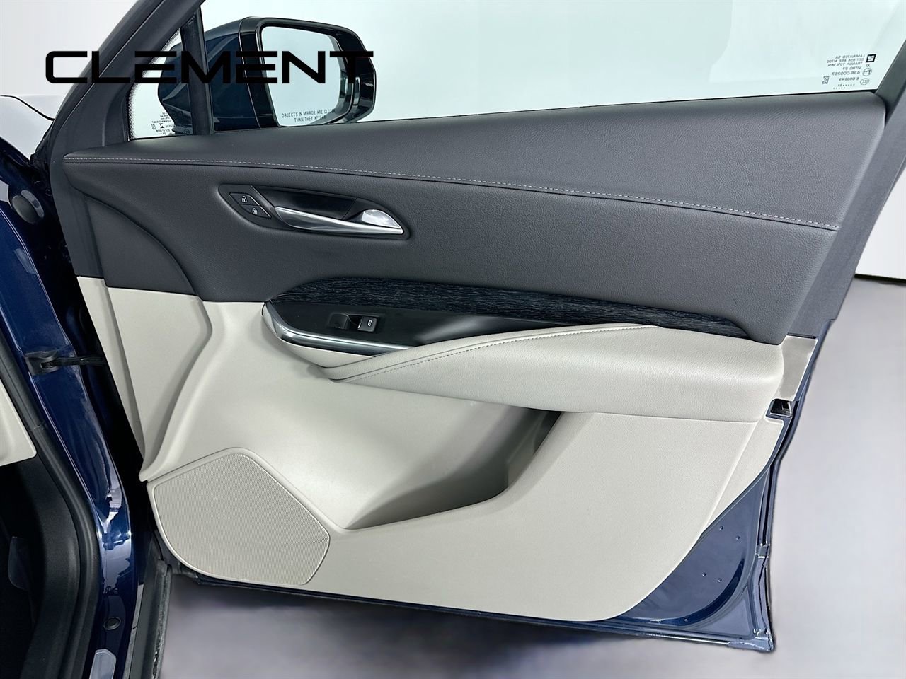 Used 2022 Cadillac XT4 Premium Luxury w/ Safety Alert Package image 36