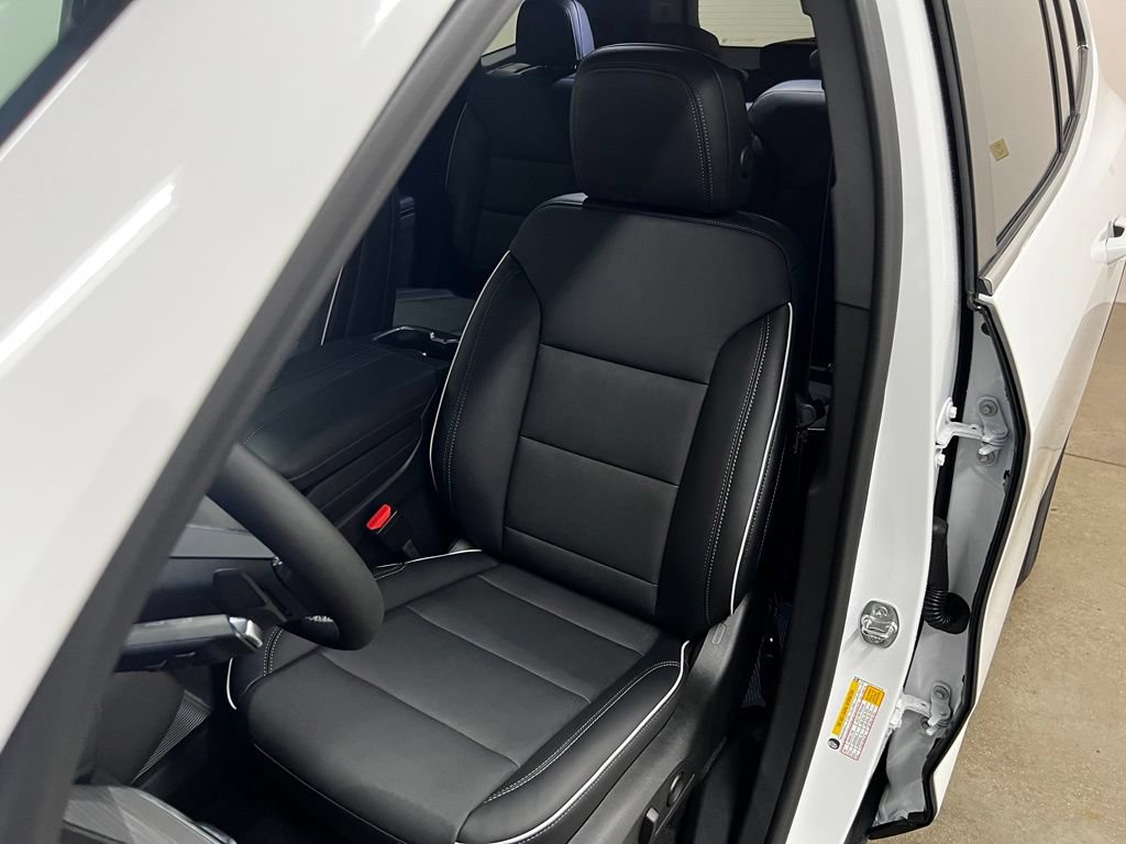New 2026 Buick Enclave Preferred w/ LPO, Floor Liner Package AWD/4WD image 32