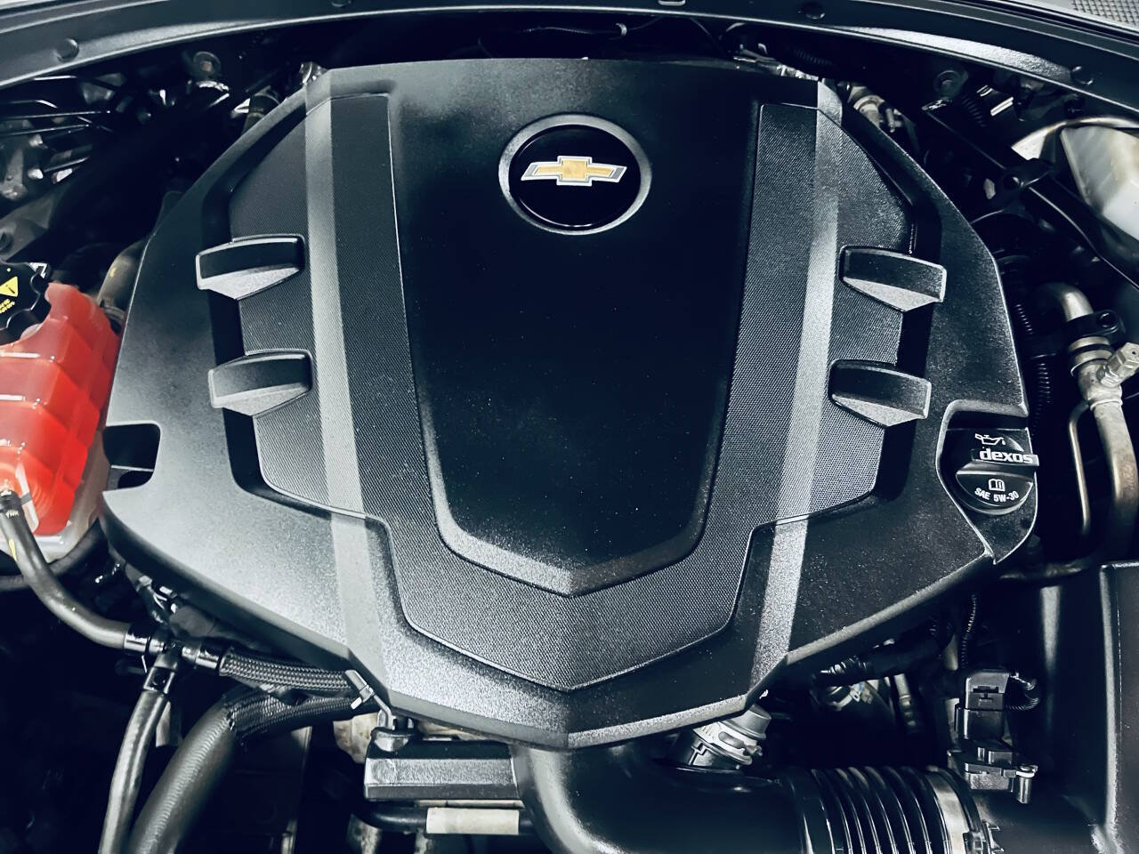 Used 2019 Chevrolet Camaro LT RWD image 35