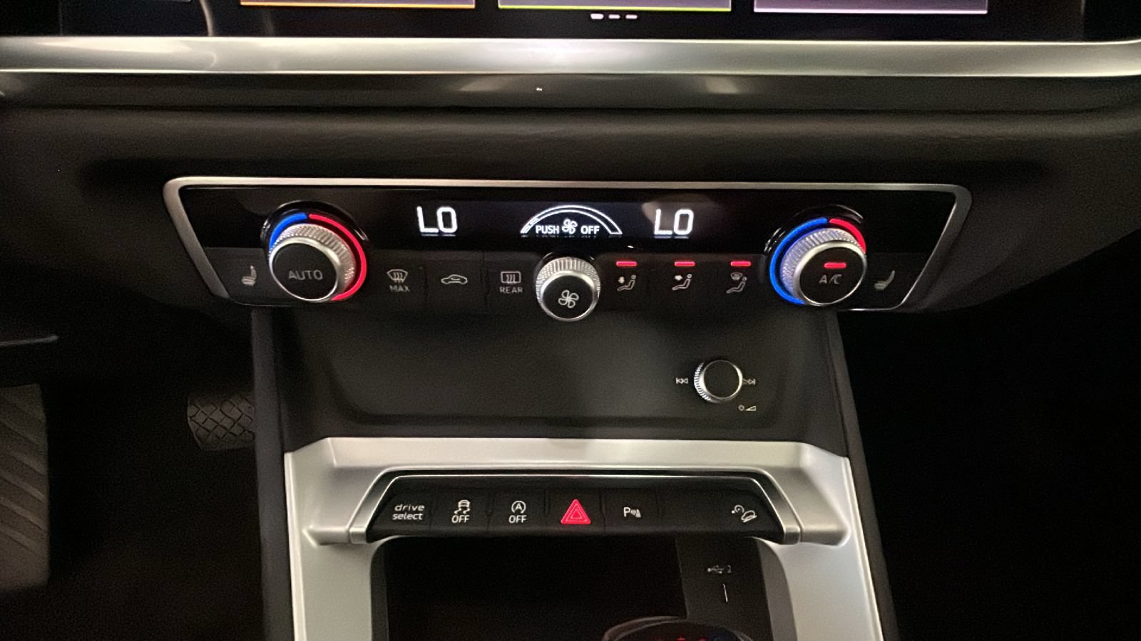 Used 2025 Audi Q3 2.0T Premium AWD/4WD image 22