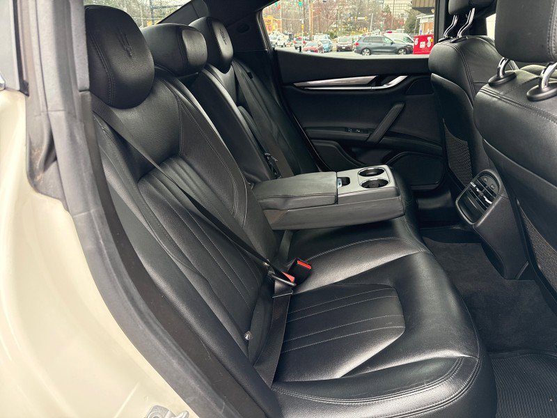 Used 2018 Maserati Ghibli image 37