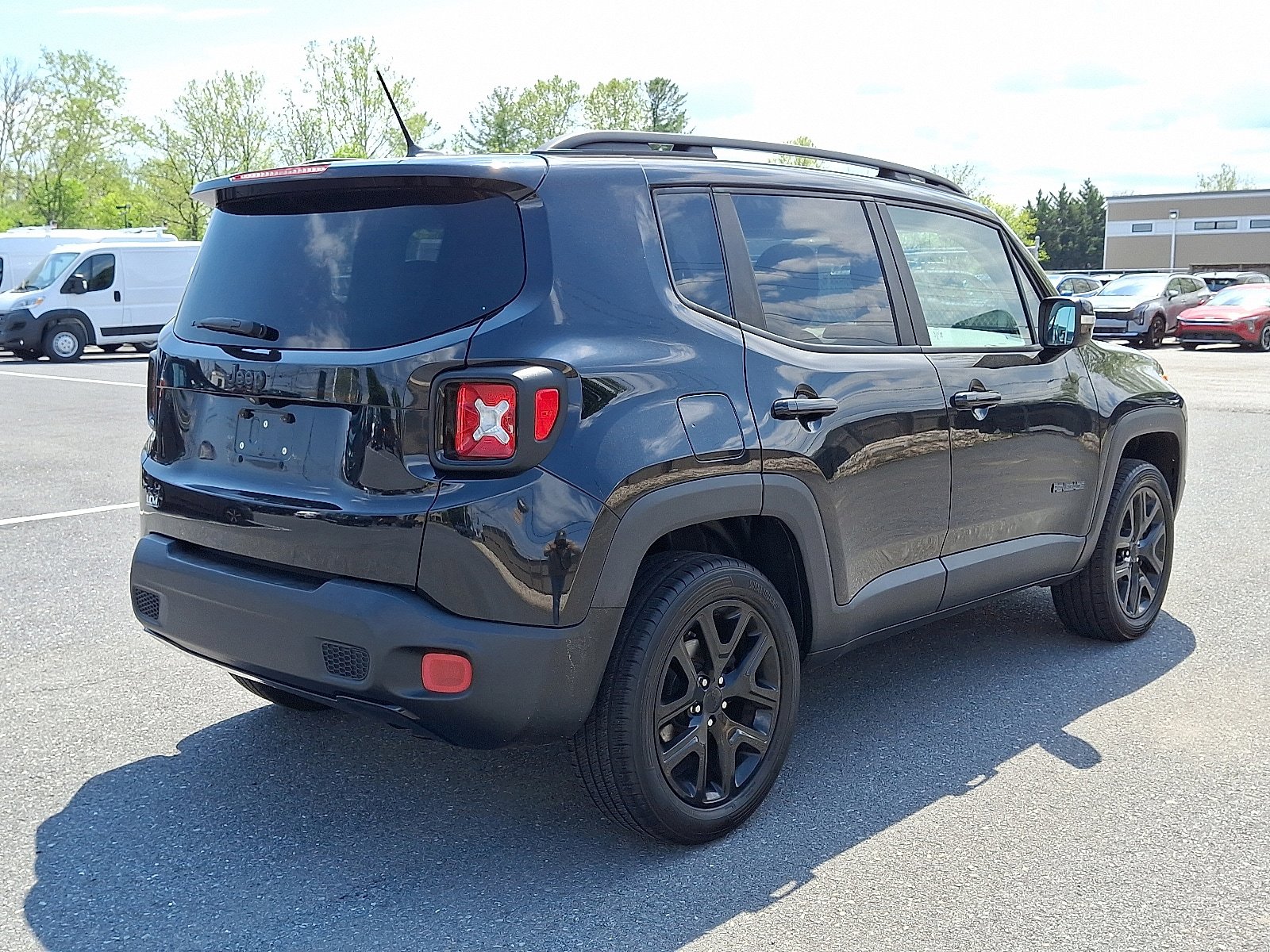 Used 2016 Jeep Renegade Latitude AWD/4WD image 6