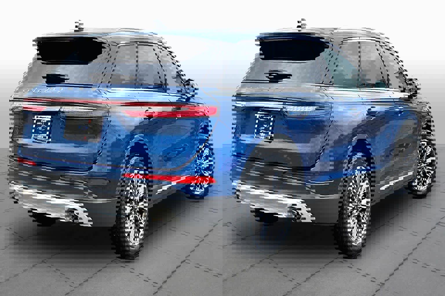 Used 2020 Lincoln Corsair Reserve w/ Equipment Group 201A image 17