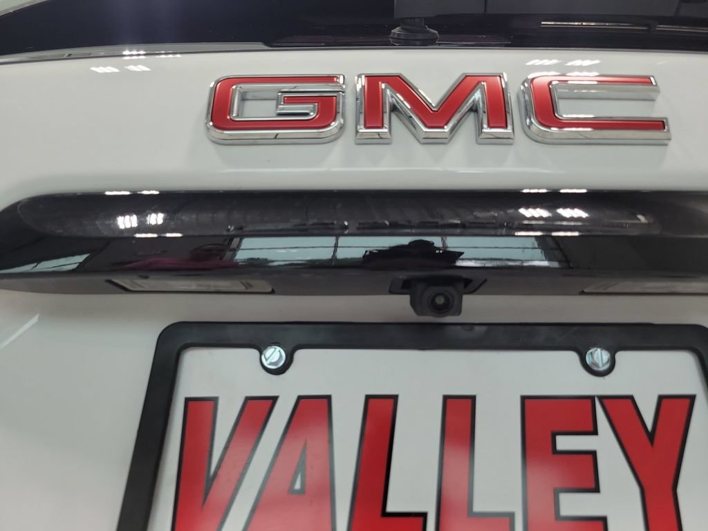 Used 2023 GMC Terrain SLE w/ Driver Convenience Package AWD/4WD image 12