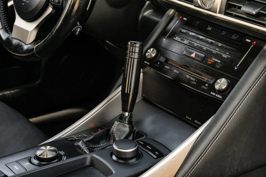 Used 2017 Lexus IS 200t RWD image 24