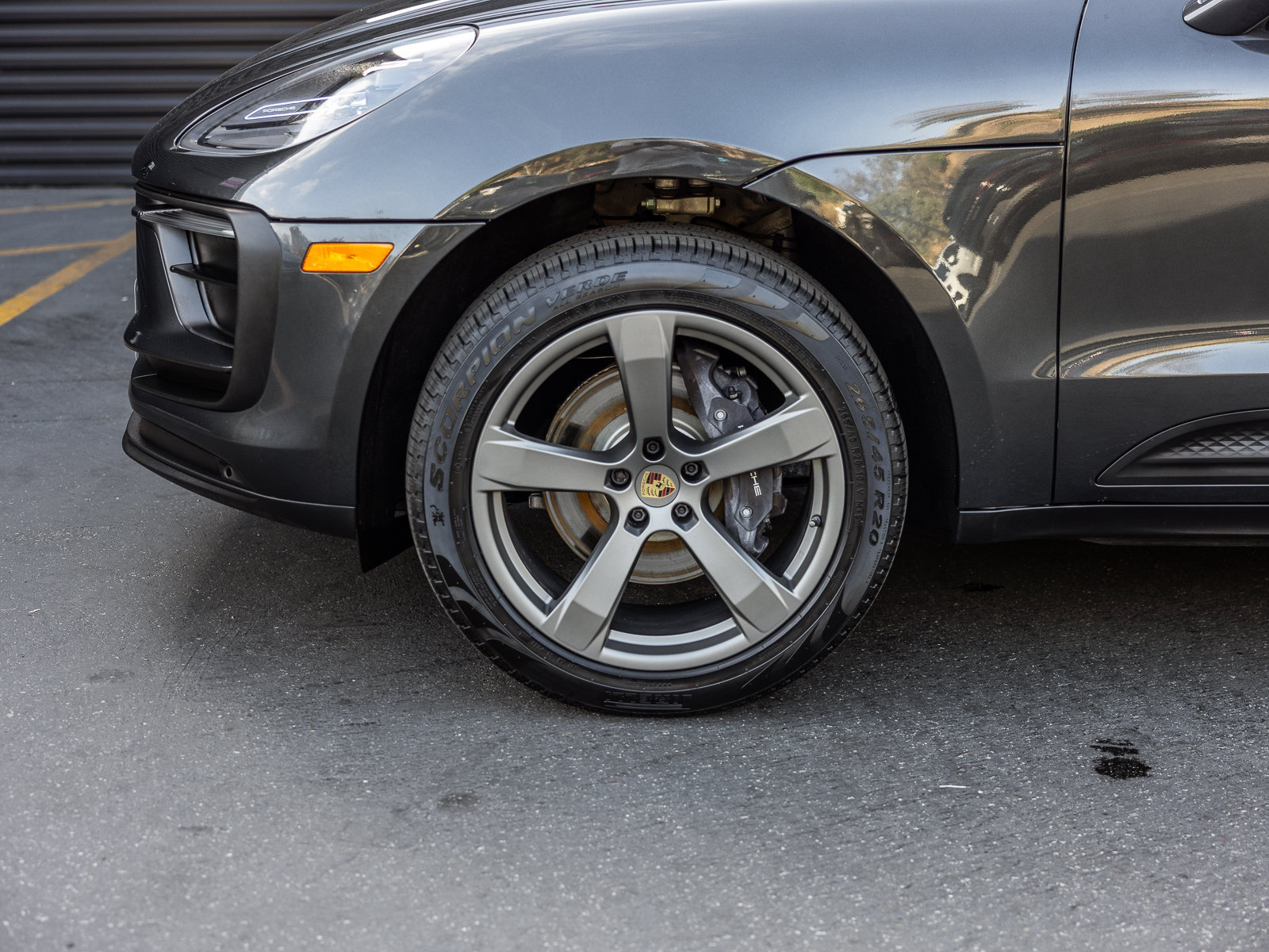 Certified 2023 Porsche Macan AWD/4WD image 27
