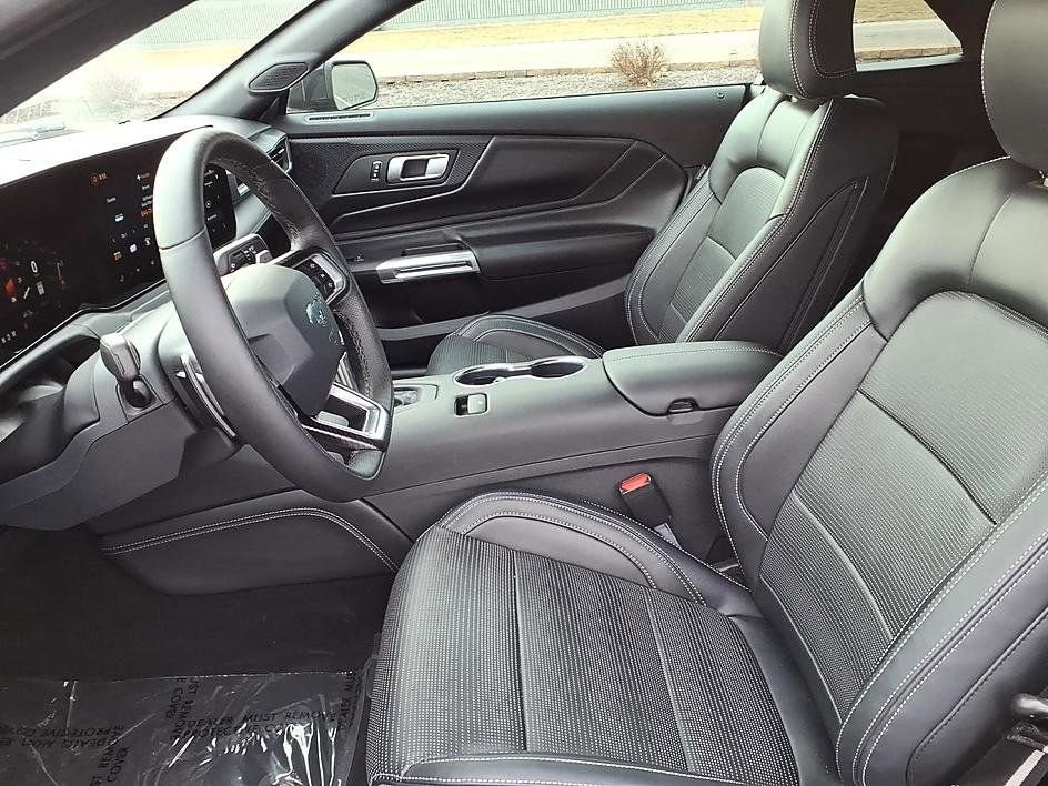 Used 2024 Ford Mustang GT Premium image 23