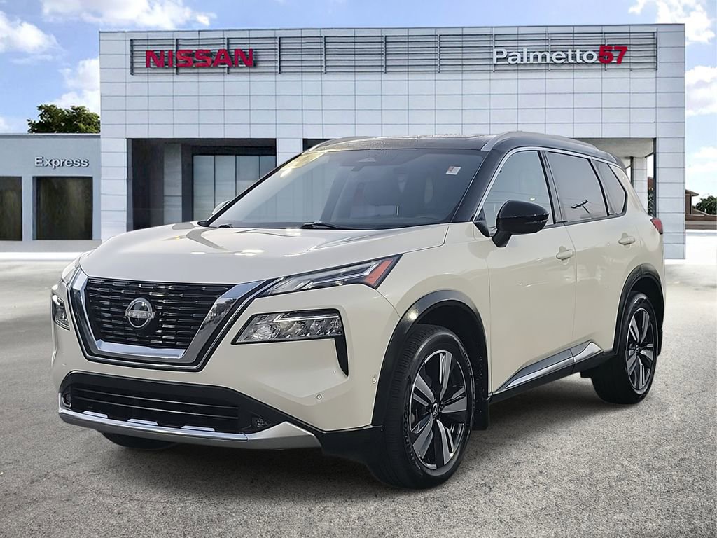 Certified 2022 Nissan Rogue Platinum w/ Head-Up Display Package image 3