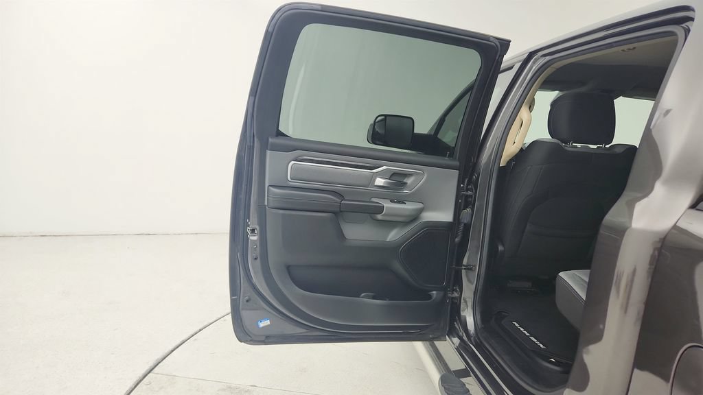 Used 2019 RAM 1500 Big Horn RWD image 21