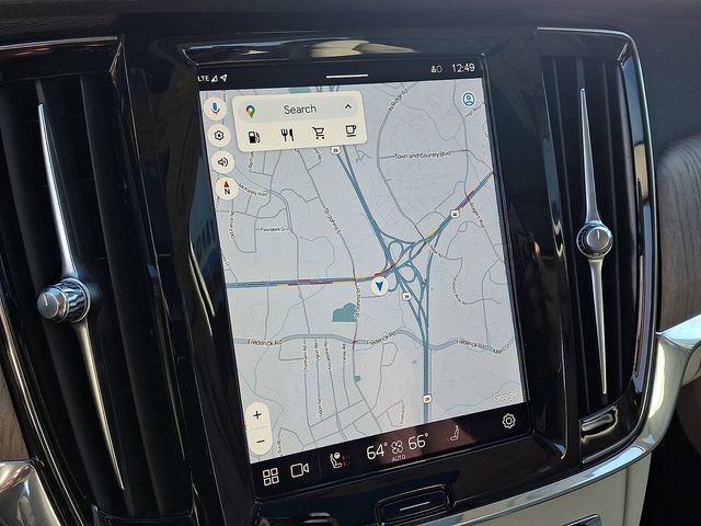 Used 2023 Volvo S90 B6 Plus image 16