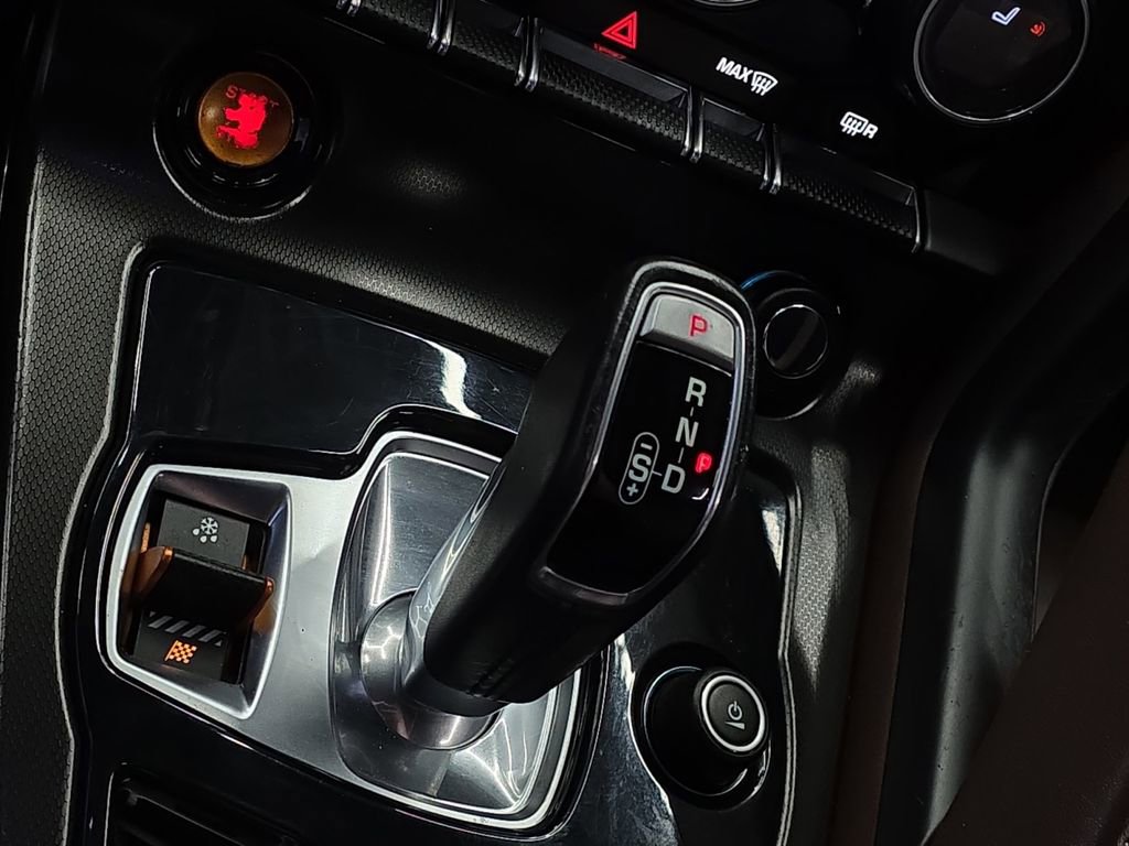 Used 2015 Jaguar F-TYPE S image 19