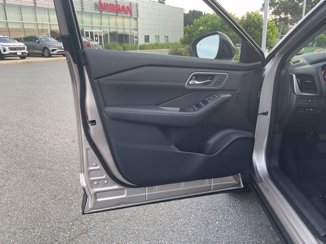 New 2026 Nissan Rogue Platinum w/ Platinum Premium Package AWD/4WD image 11