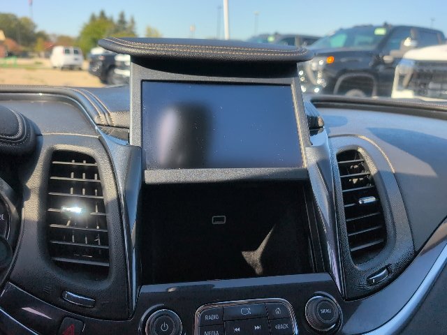 Used 2019 Chevrolet Impala LT FWD image 28