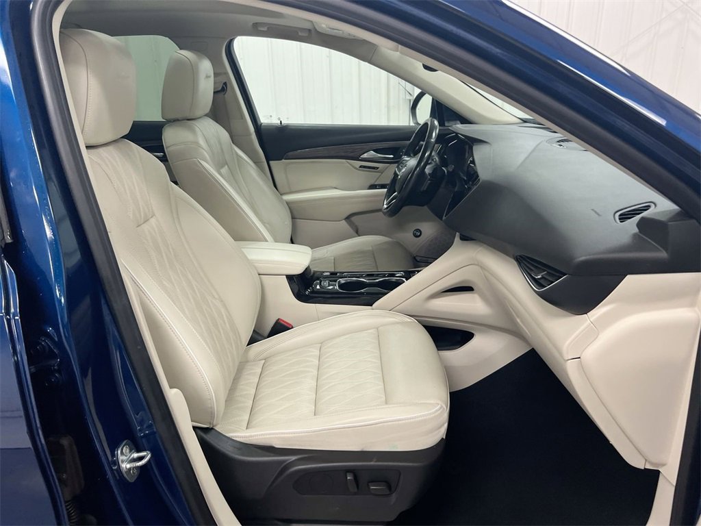 Used 2022 Buick Envision Avenir w/ Safety Package image 22