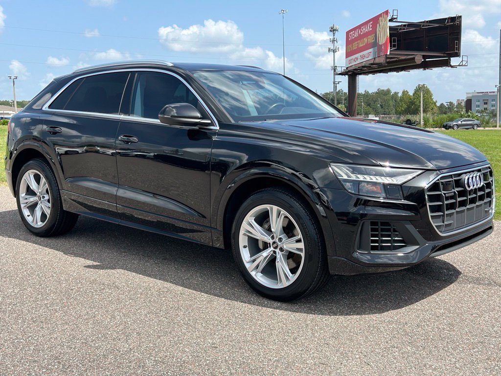 Used 2023 Audi Q8 Premium w/ Convenience Package AWD/4WD image 7