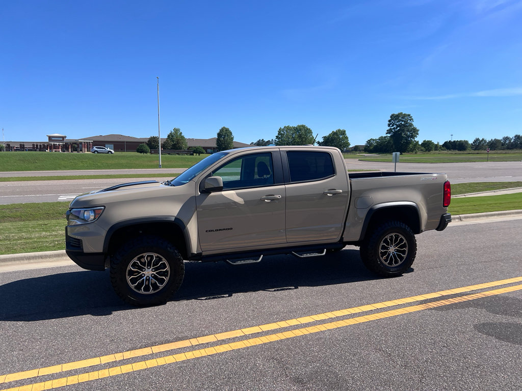 Used 2022 Chevrolet Colorado ZR2 AWD/4WD image 8