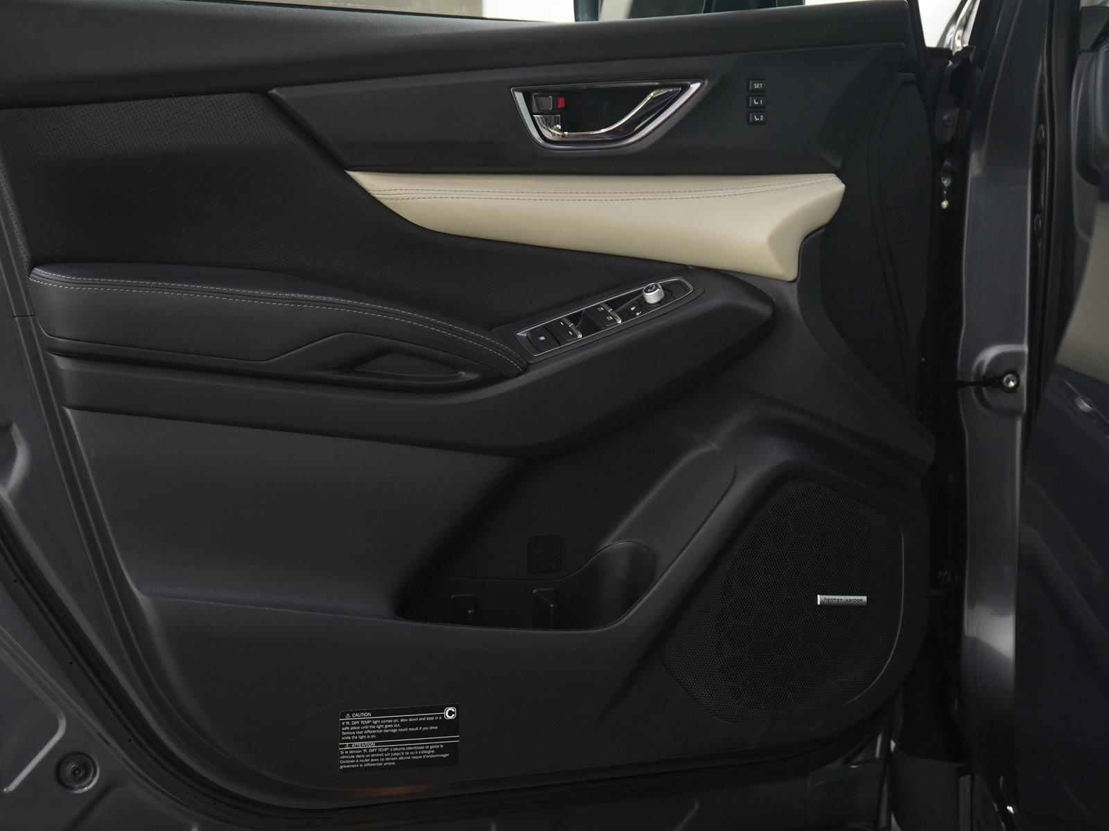 Used 2021 Subaru Ascent Limited w/ Technology Package image 23