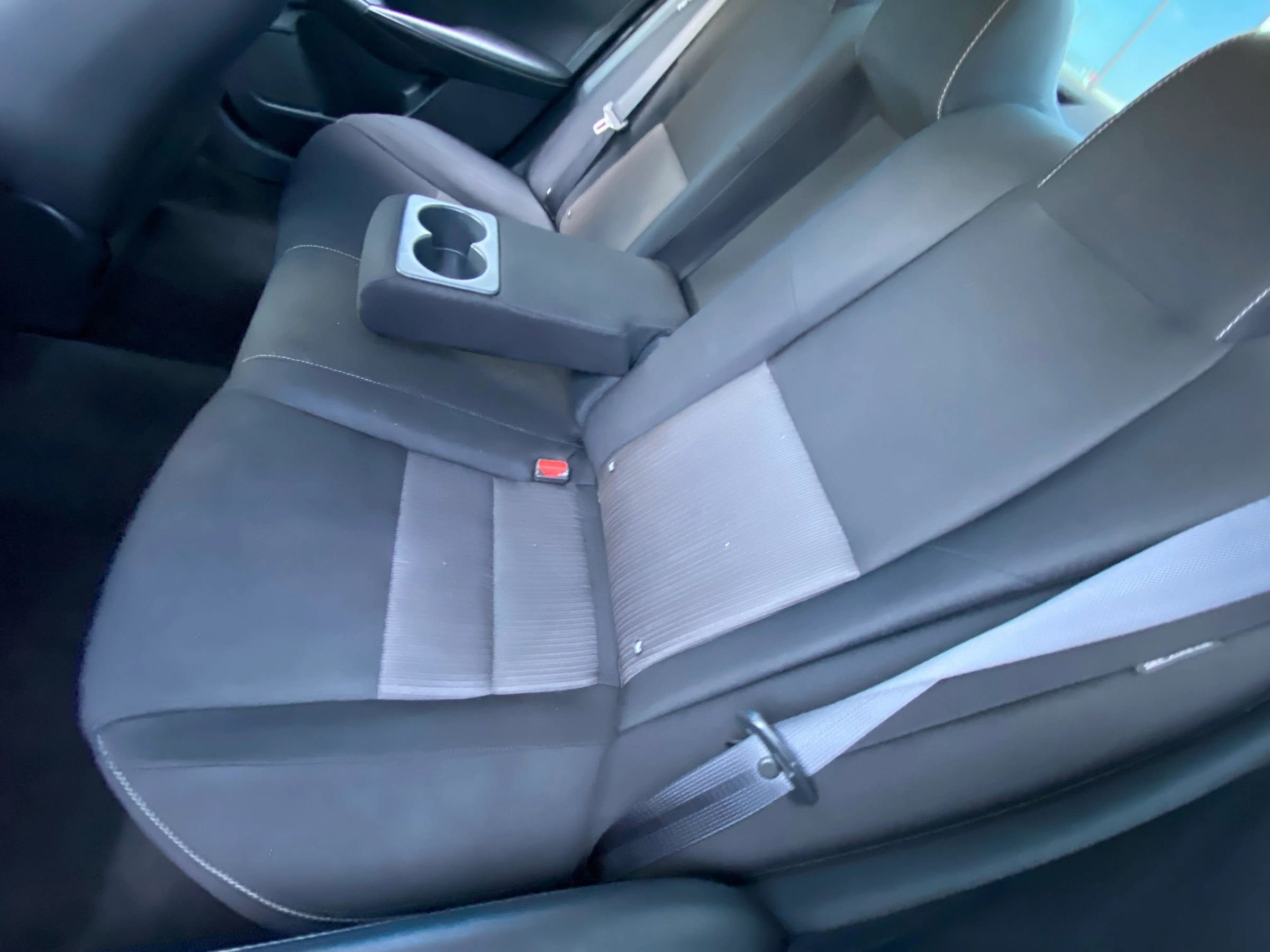 Used 2022 Nissan Sentra SV FWD image 11