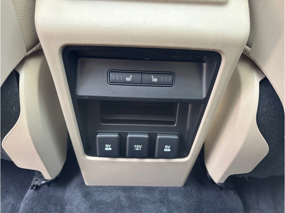 Used 2019 Land Rover Discovery Sport HSE AWD/4WD image 41
