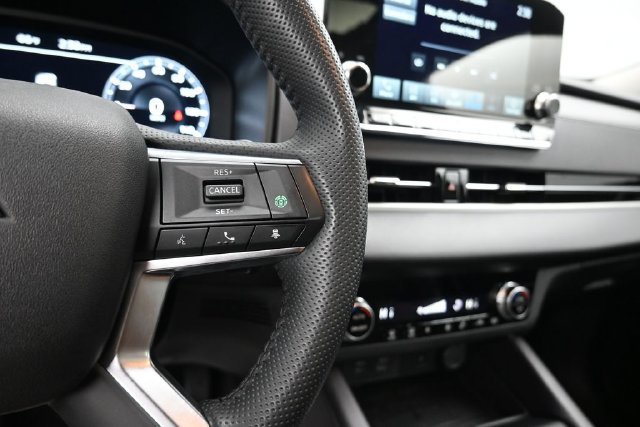 Used 2025 Mitsubishi Outlander SE AWD/4WD image 18
