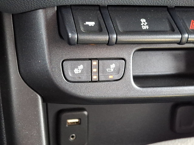 Used 2018 Chevrolet Colorado Z71 AWD/4WD image 22