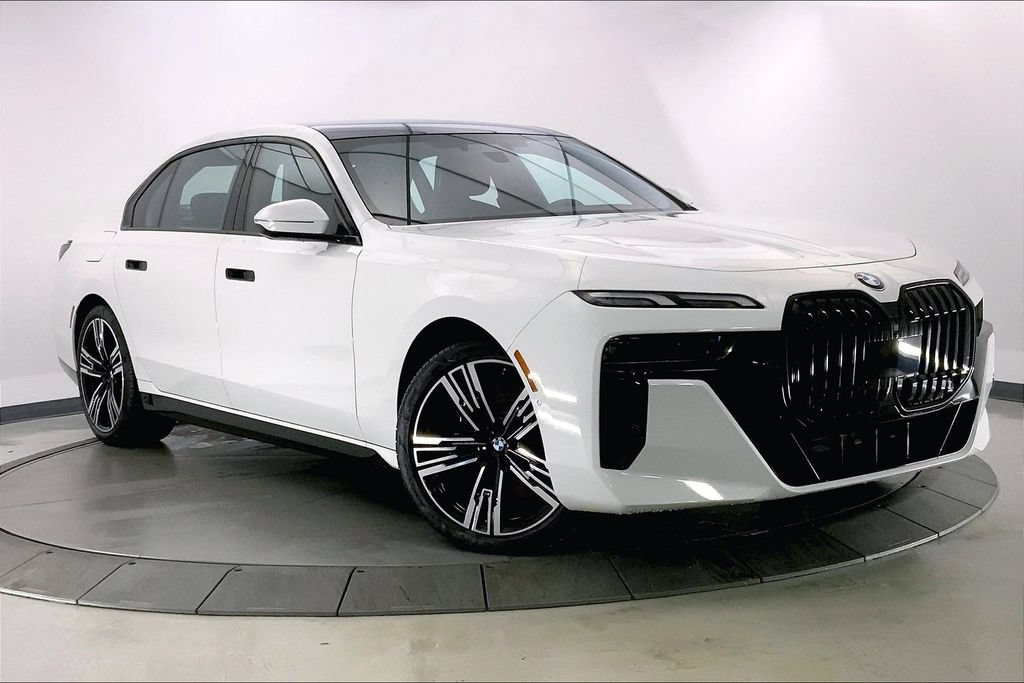 Certified 2023 BMW 760i xDrive AWD/4WD image 1