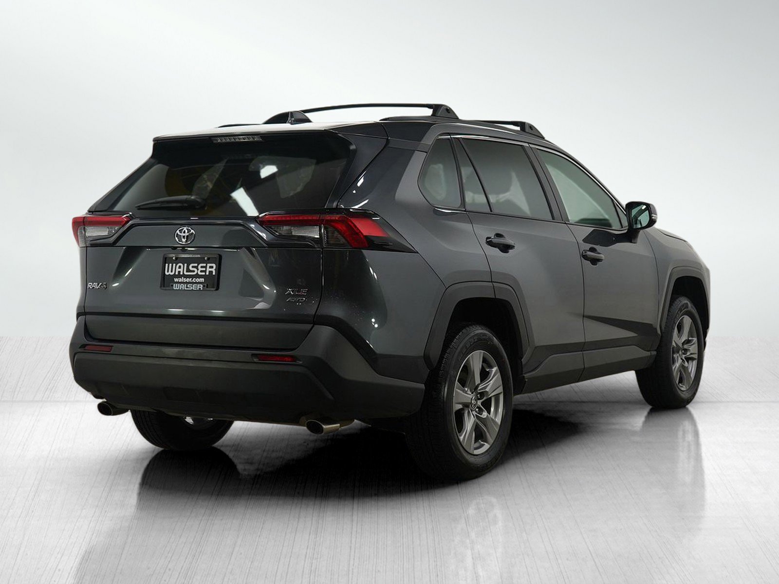 Used 2024 Toyota RAV4 XLE AWD/4WD image 7