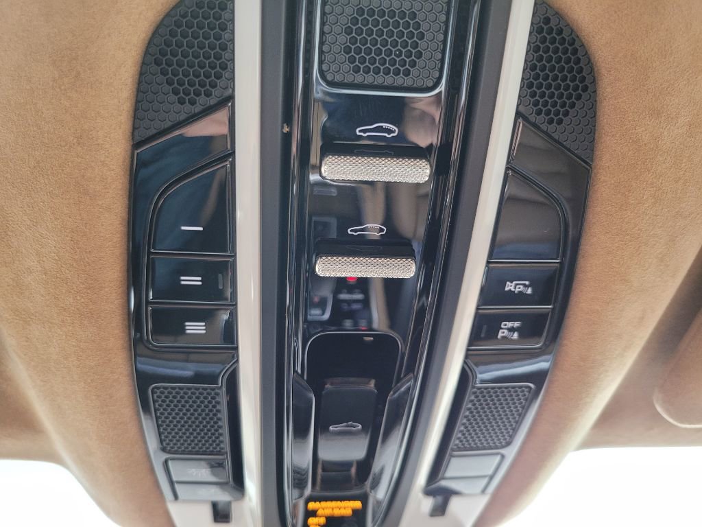 Used 2017 Porsche Panamera Turbo image 46