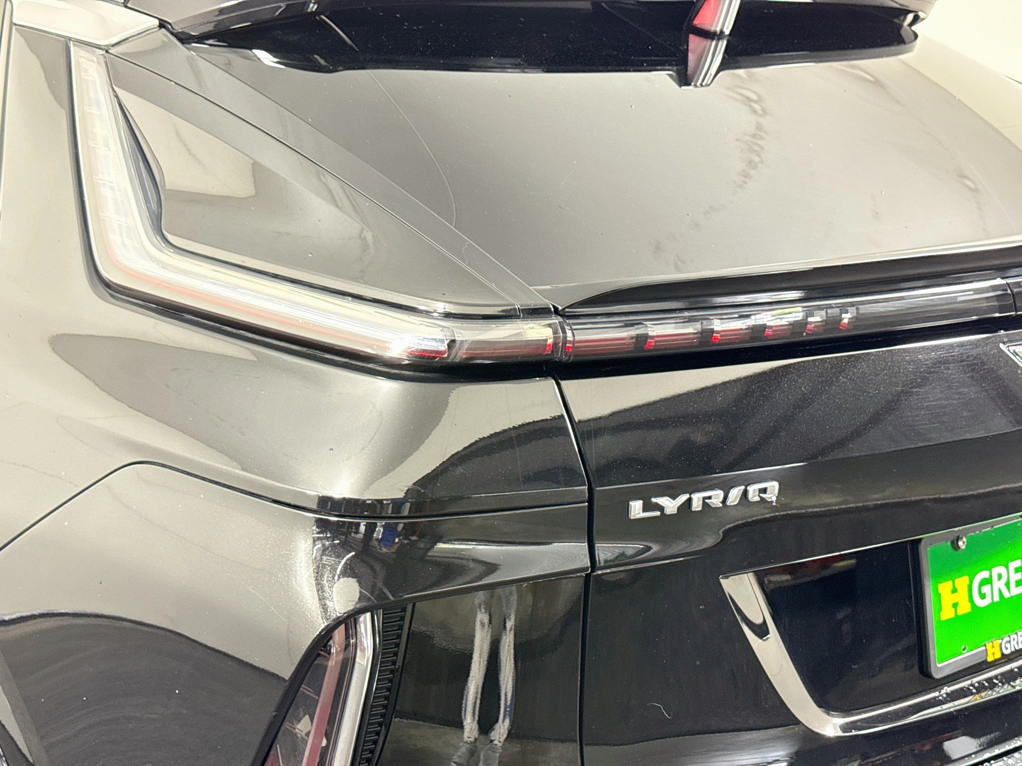 Used 2023 Cadillac Lyriq AWD image 36
