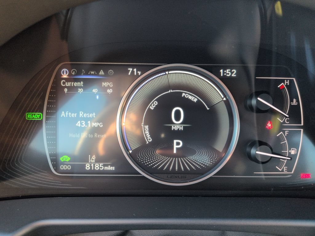 Used 2025 Lexus ES 300h Ultra Luxury w/ Accessory Package (Z1) FWD image 15