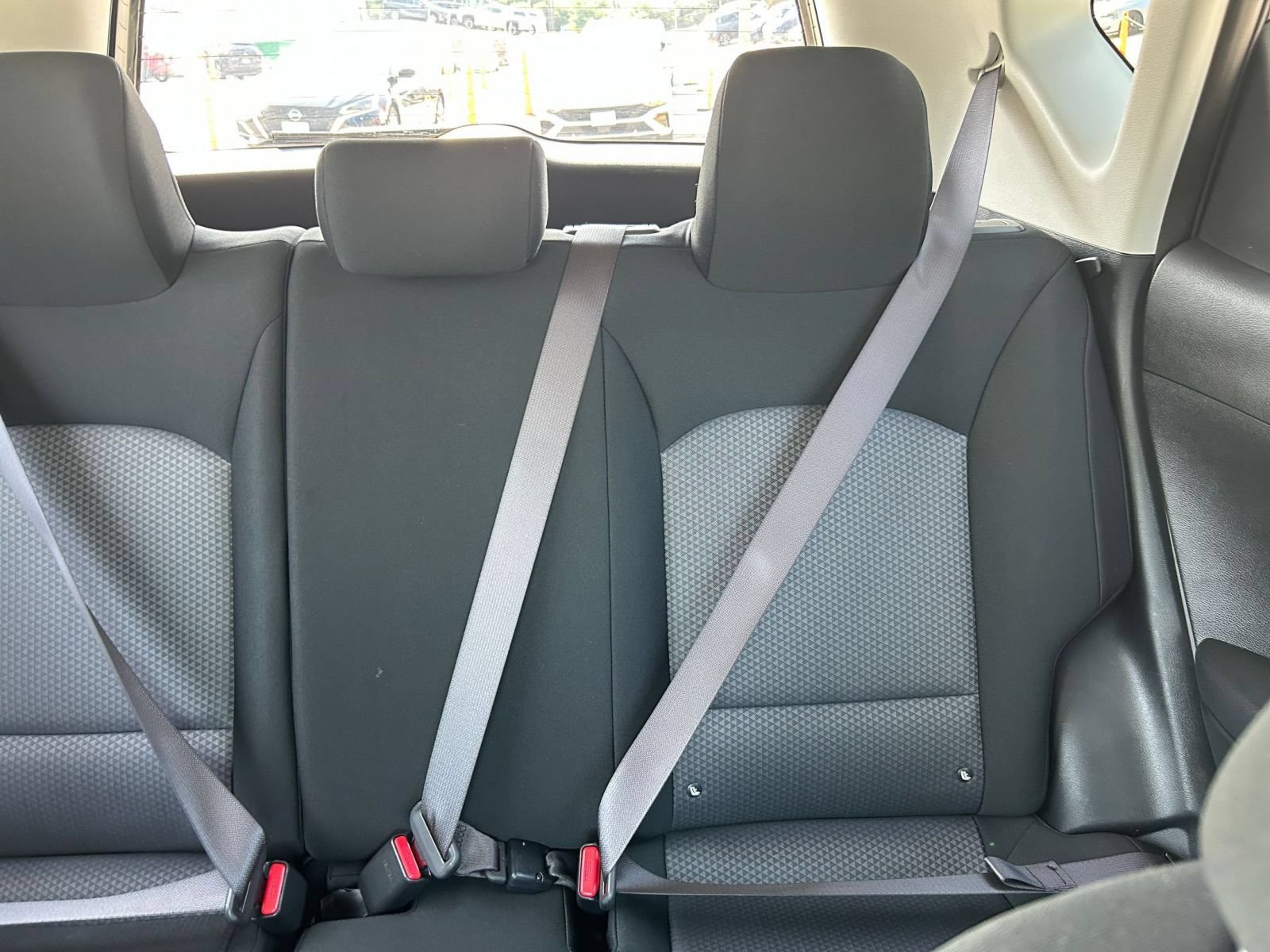 Used 2025 Kia Soul LX w/ LX Technology Package FWD image 32