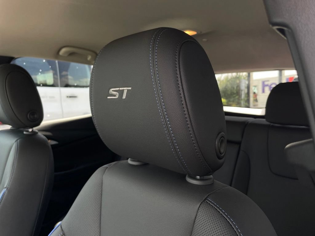 New 2026 Buick Encore GX Sport Touring w/ Advanced Technology Package FWD image 21