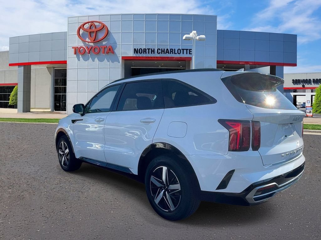 Used 2022 Kia Sorento S w/ Panoramic Sunroof Package FWD image 6