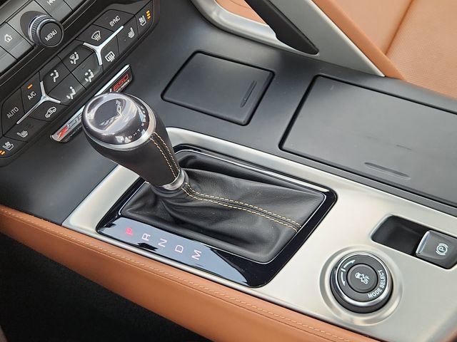 Used 2018 Chevrolet Corvette Z06 RWD image 16