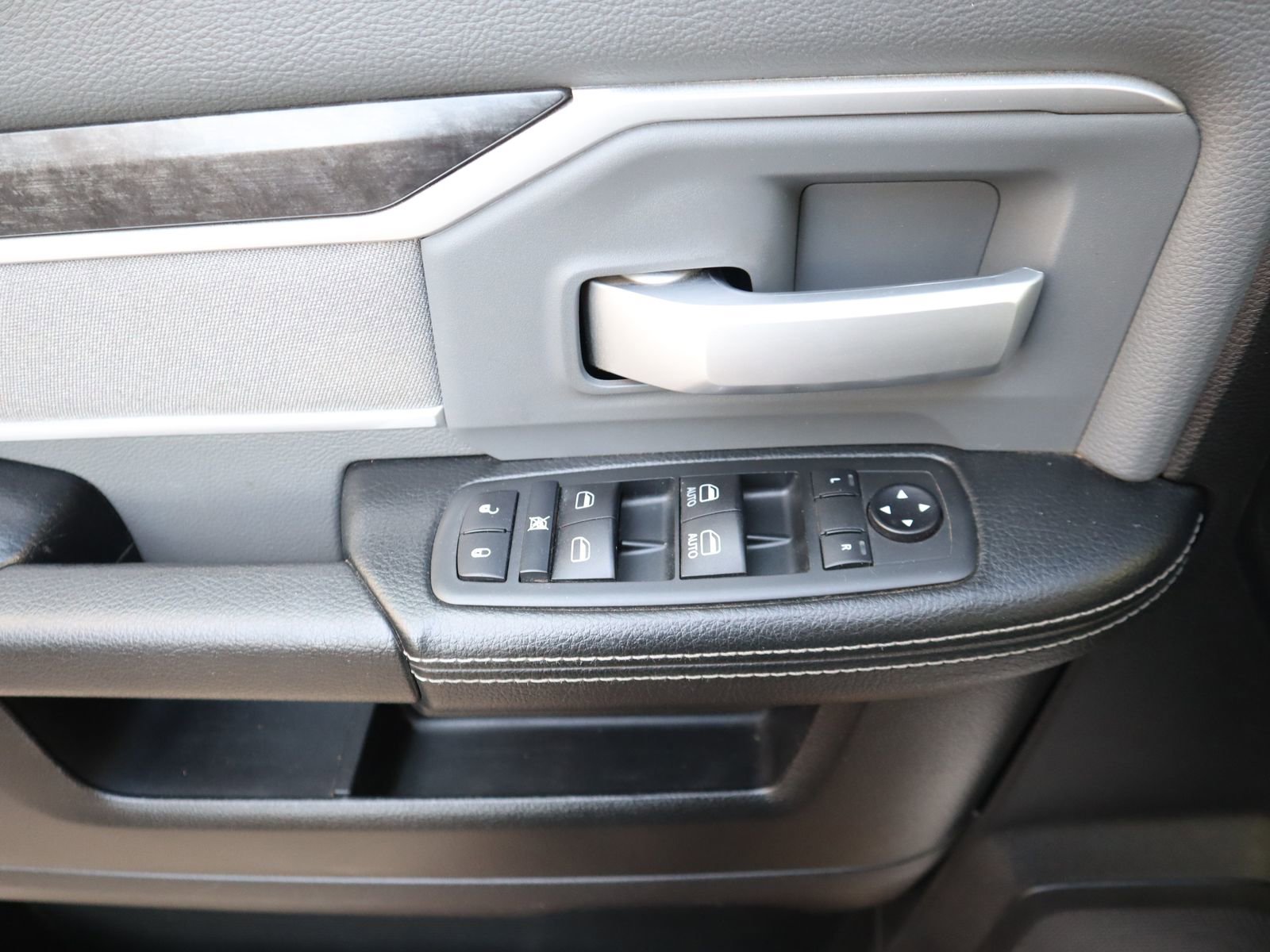 Used 2020 RAM 2500 Big Horn image 40