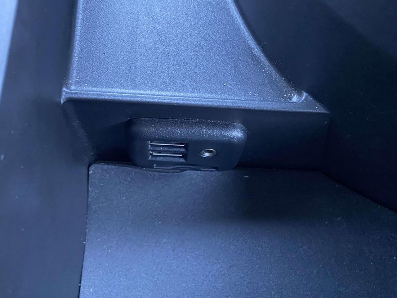 Used 2023 Chevrolet Camaro LT image 28