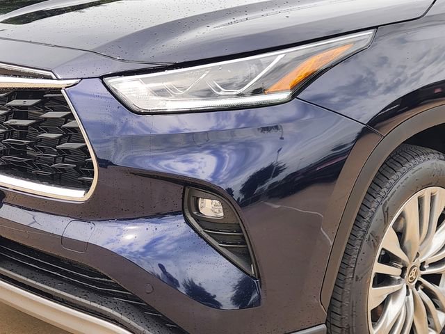 New 2026 Toyota Highlander Platinum AWD/4WD image 6
