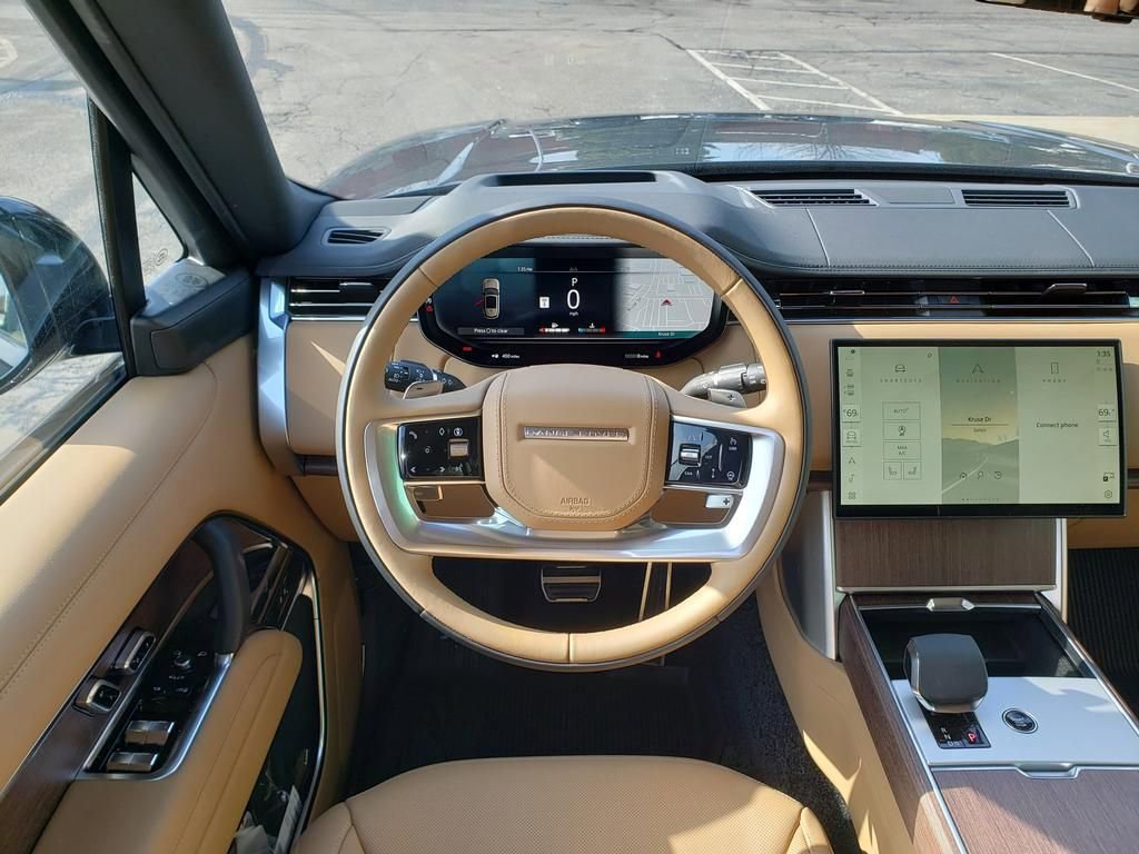 New 2026 Land Rover Range Rover SE image 14