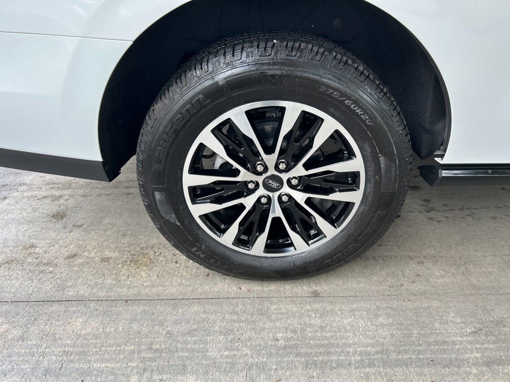 Used 2025 Ford Expedition Platinum image 24