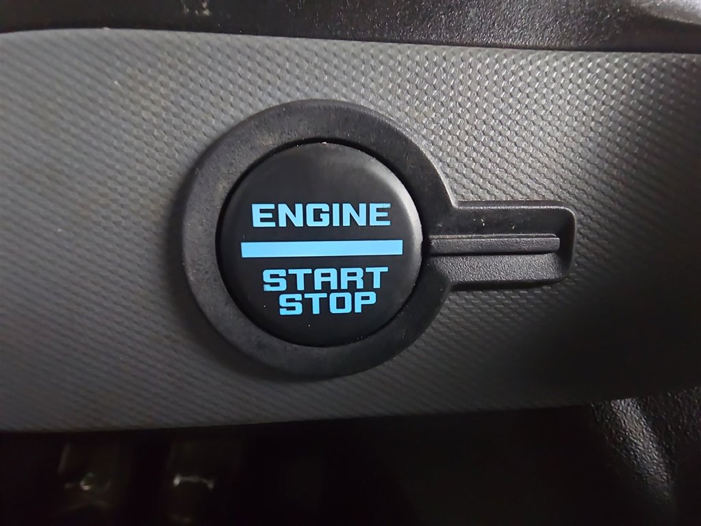 Used 2021 Ford Bronco Black Diamond image 16