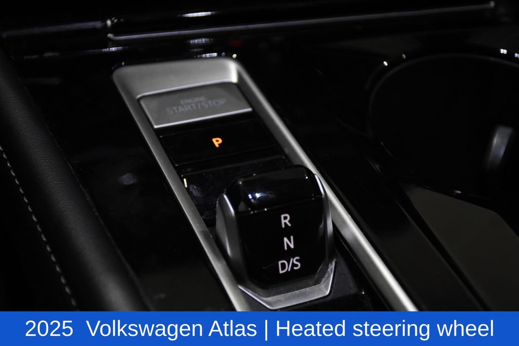 Used 2025 Volkswagen Atlas SE FWD image 25
