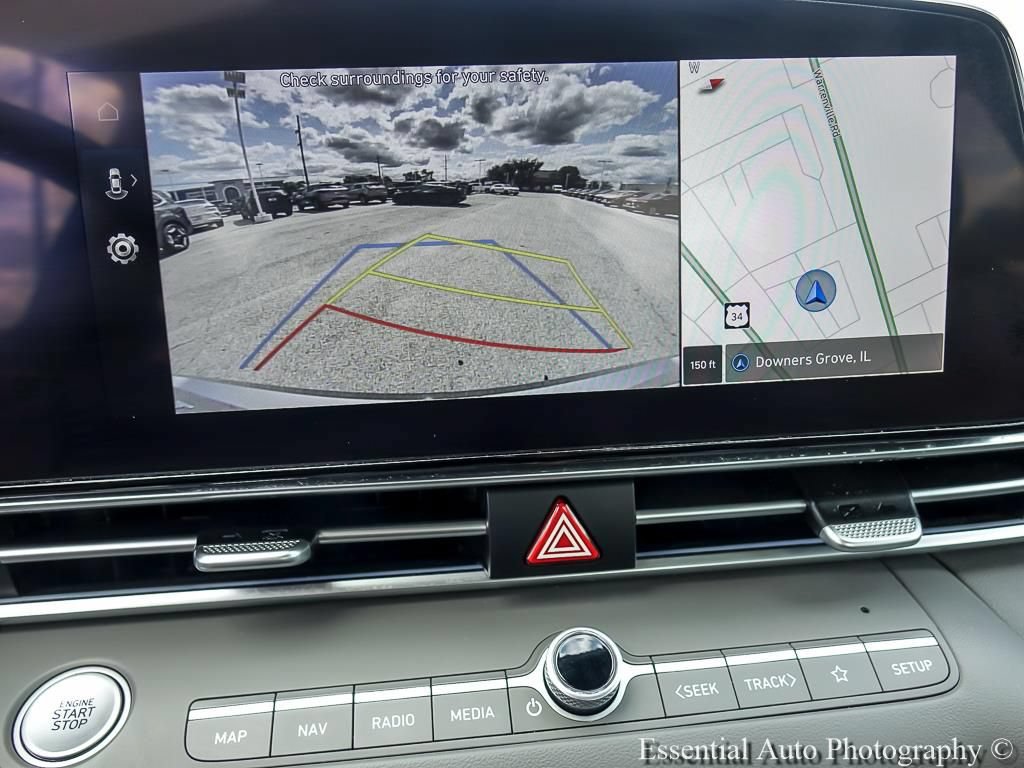 Used 2025 Hyundai Elantra SEL FWD image 19