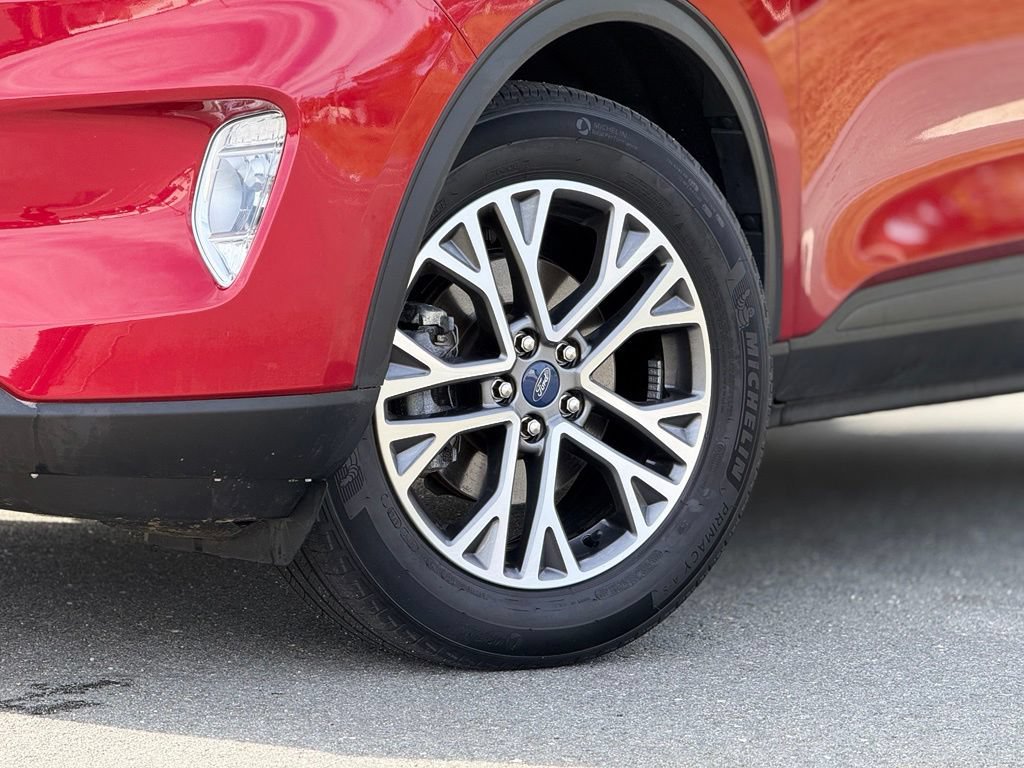 Used 2020 Ford Escape SEL AWD/4WD image 2