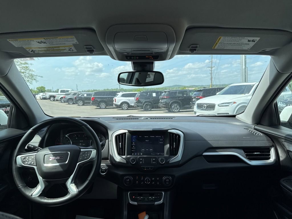 Used 2024 GMC Terrain SLT AWD/4WD image 20