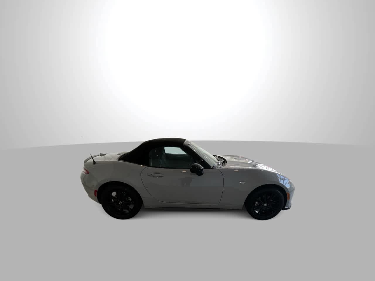 Used 2025 MAZDA MX-5 Miata Club RWD image 9
