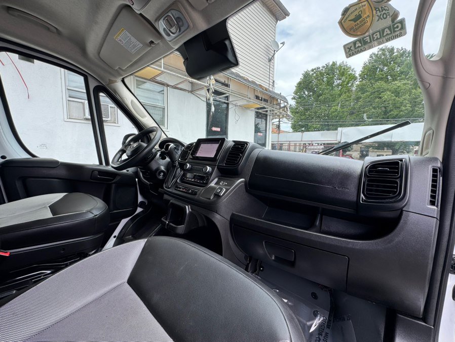 Used 2024 RAM ProMaster 2500 w/ Convenience Group FWD image 26