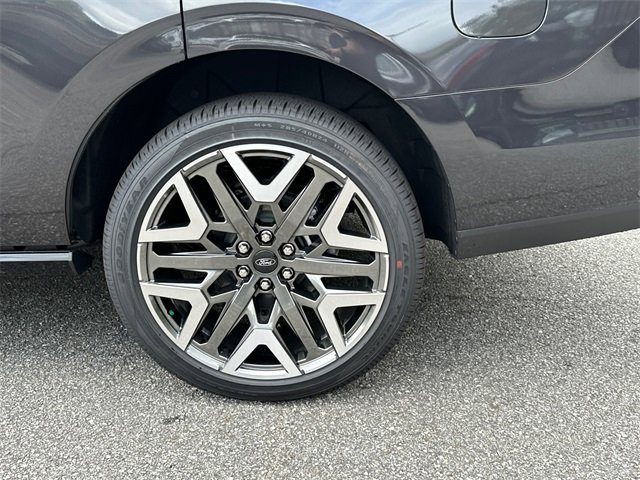 New 2025 Ford Expedition Platinum w/ Platinum Ultimate Package image 20