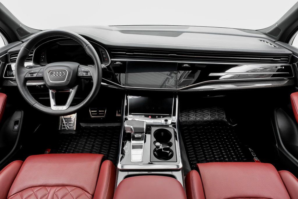 Used 2024 Audi SQ7 Prestige image 11