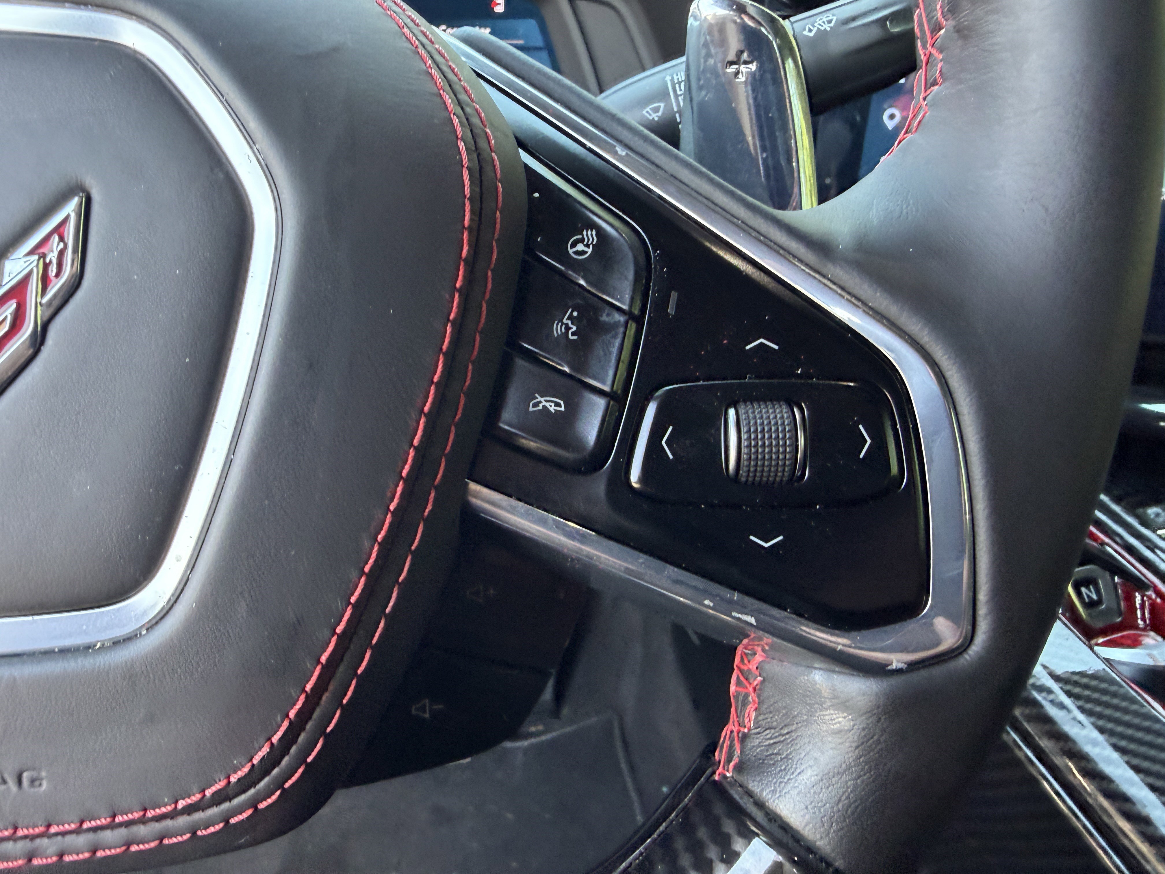 Used 2025 Chevrolet Corvette Stingray Preferred Cpe w/ Z51 Performance Package RWD image 19