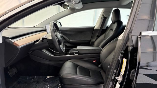 Used 2019 Tesla Model 3 Standard Range Plus RWD image 12